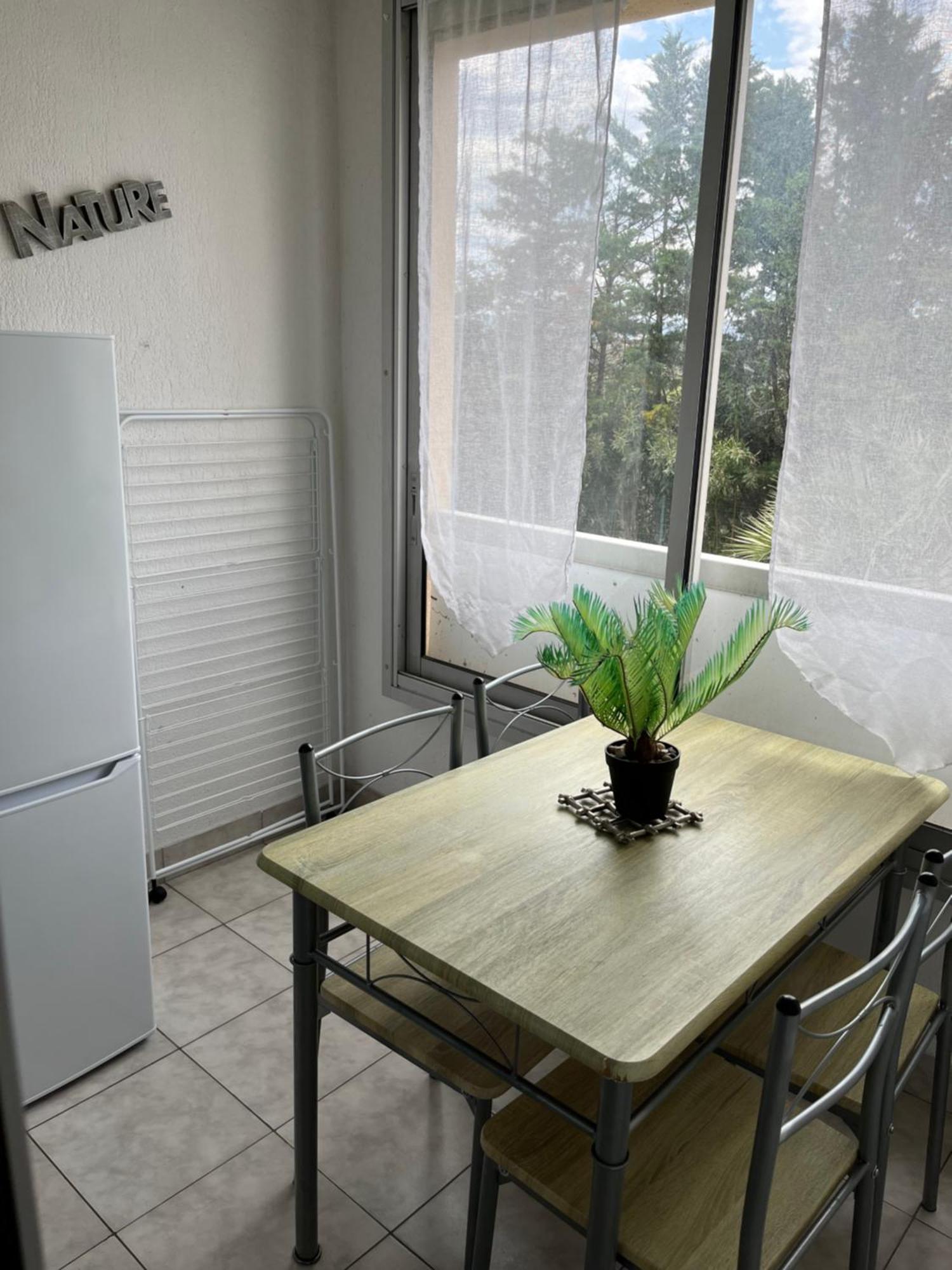 Apartment Le Lagon Bleu Piscine Et Tennis Frejus