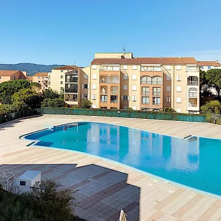 Le Lagon Bleu Piscine Et Tennis Fréjus Exterior photo